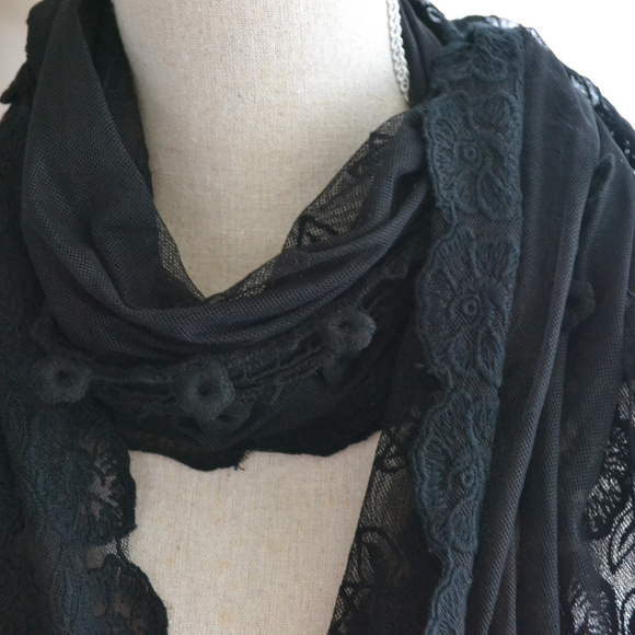 Akiabara Accessories - NEW Black long shawl, scarf elegant details